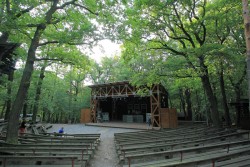 Lesní divadlo v Řevnicích