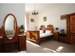 Hotel Na Zámečku Uhříněves